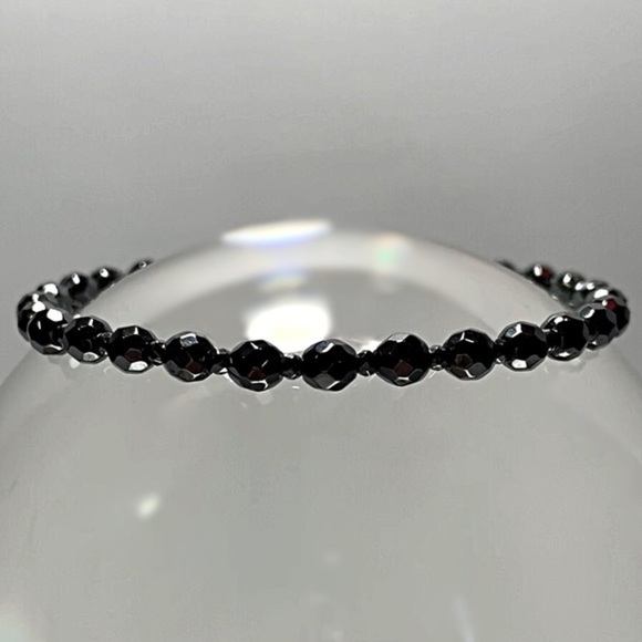 Hand Made Hematite Bracelet - Picture 3 of 8